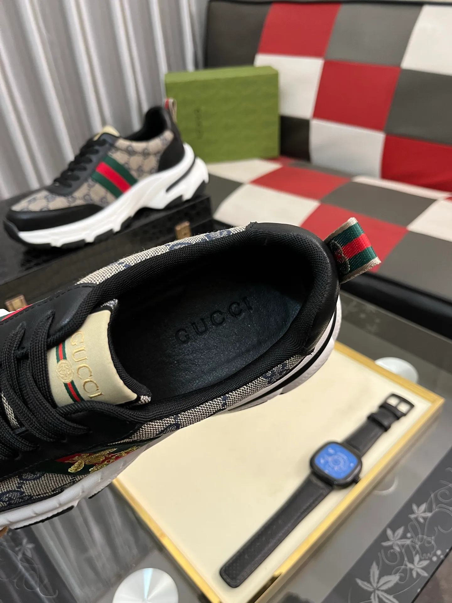 Men's Men's Shoes 💰458⌚️⌚️《Gucci*》The latest hot-selling casual shoes, top brand [seduce] luxury~purchase, top~quality. [Strong] The upper is made of imported breathable cowhide with material ➕ breathable sheepskin feet (•) and fine workmanship. Original stylish and stylish soft rubber wear-resistant and non-slip outsole, light and comfortable on the foot, size: 38-443️⃣colors available